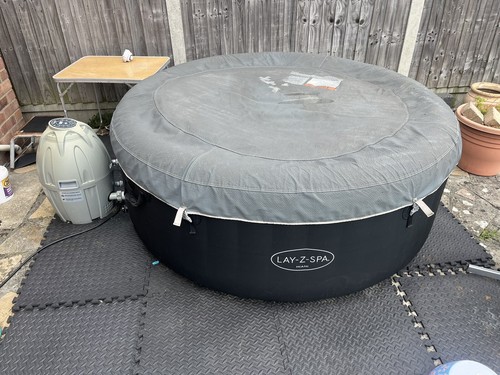 Lay spa miami hot tub - miami, 120